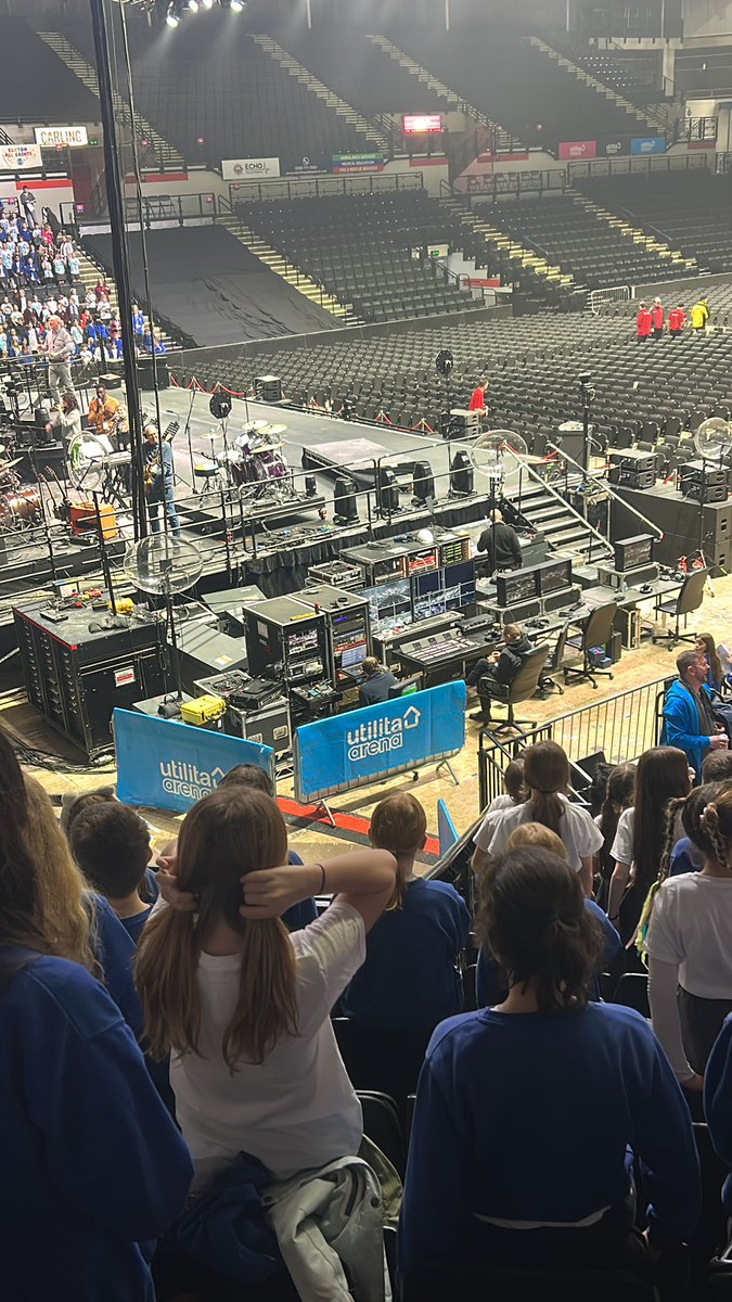 We’ve arrived and rehearsals are in full swing! 🎶 For those coming to the show tonight we’re in the left hand corner of the stage block 114 and drive safe! 😊 @WilberfossPS @MrsR_WFoss @MrsP_WFoss #wpscurricululn #music