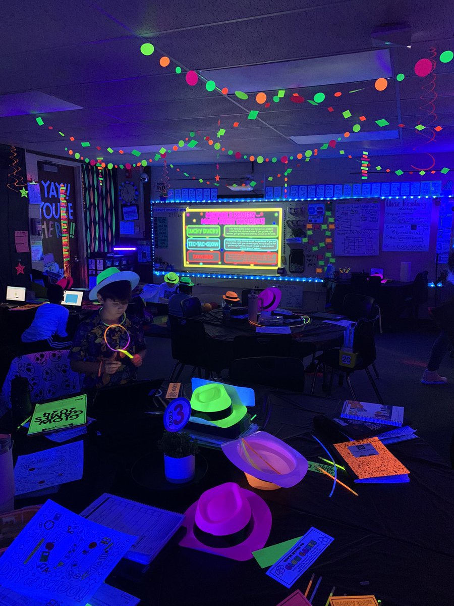 All 4th graders are celebrating the 1️⃣0️⃣0️⃣th day of school with GLOWING math activities! 🩷💚🧡💛 #BeEvergreen