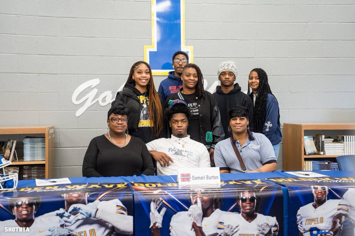 DamariB24's tweet photo. done deal…

#onamission https://t.co/LytNwqqXZD