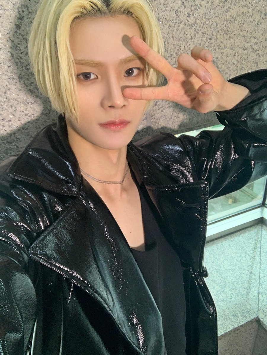 ミョンホ] 🖤x🖤 #8TURN #에잇턴 #エイトターン #MYUNGHO #ミョンホ