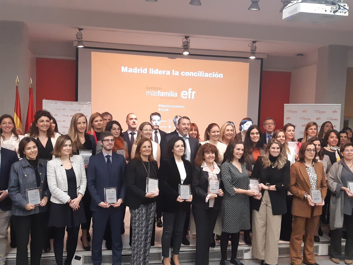 🎉 Bankinter, junto a otras 38 empresas madrileñas,  ha sido reconocida en materia de conciliación laboral por @masfamilia durante la presentación del “Barómetro de la conciliación de la vida personal, familiar y laboral en la Comunidad de Madrid”  

Carmen Presa, Directora de