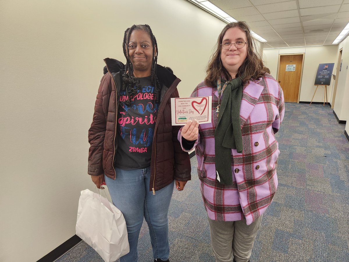 LivResourcesNY's tweet photo. We were on a mission when we arrived at the State Capitol in Albany yesterday! We had gift bags full of sweet Valentine’s Day candy and a message to send to New York's lawmakers. #IDDPriority #NYSBudget #InvestInMe Read more: https://t.co/9SxzXpjxzH https://t.co/XFePTQMmAz