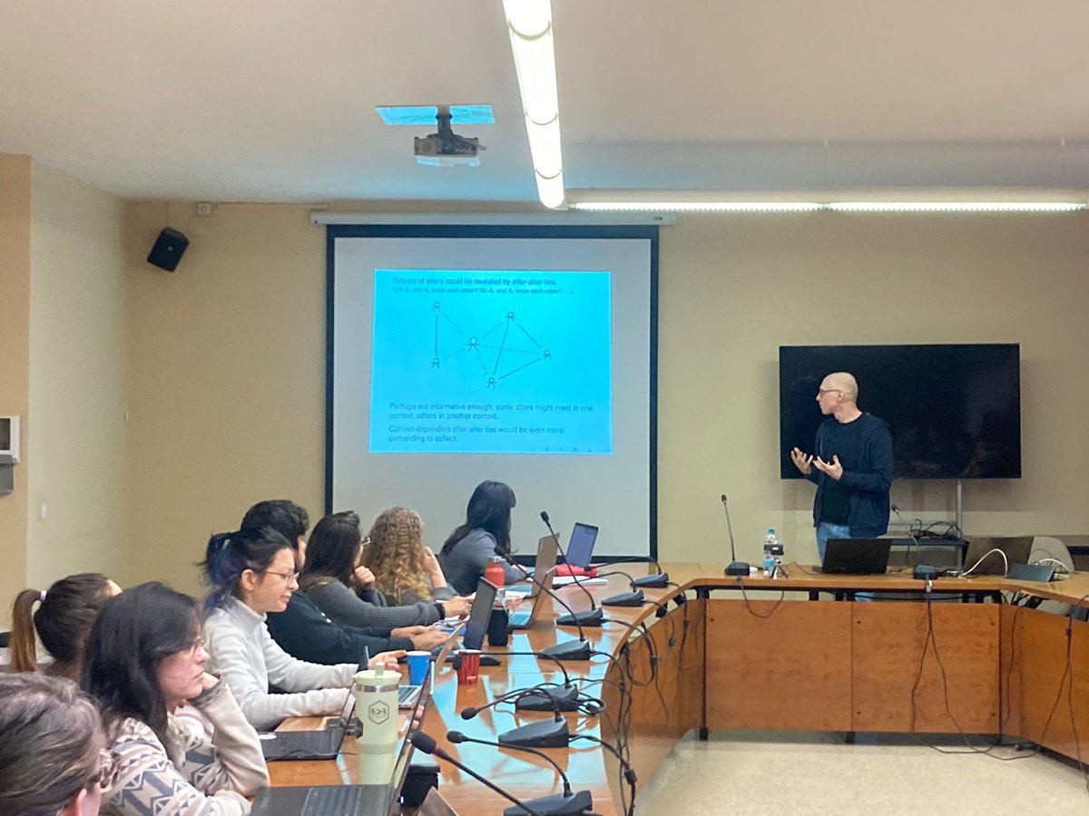 SCEgolab's tweet photo. This afternoon we are working on “Dynamic network analysis of contact diaries” with Juergen Lerner.

#PNA24
#personalnetworks
#personalnetworksanalysis
#socialsciences
#research https://t.co/N6rWk6GEaD