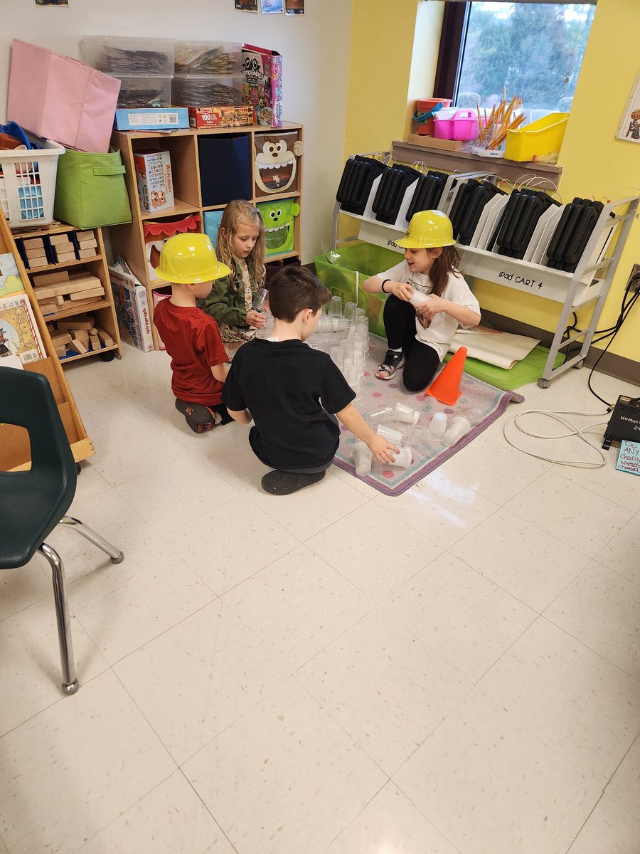 Building our way to 100 with our 100th day rotations! Round 2 #wsdlearns #wearewentzville #gtegators