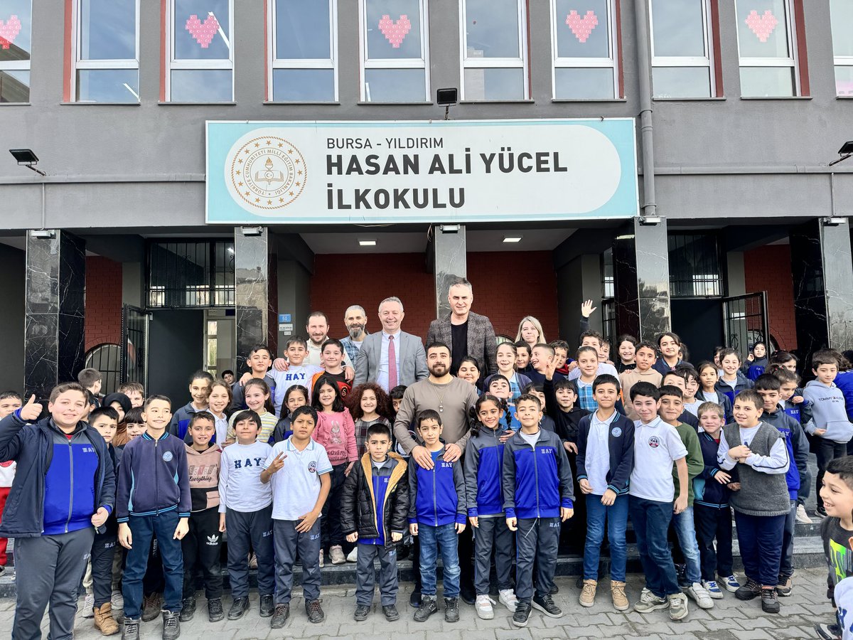 Hasan Ali Yücel İlkokulu Bursa (@h_a_y_ilkokulu) on Twitter photo Yıldırım Gençlik ve Spor İlçe Müdürü Sayın Mehmet Demirci, okulumuzu ziyaret ederek yapımı devam eden spor salonumuz ile ilgili bilgi aldı. Kendine ziyaretlerinden dolayı teşekkür ederiz. <a href="/yildirimilcemem/">Bursa Yıldırım İlçe Milli Eğitim Müdürlüğü</a> <a href="/GSB_YildirimGM/">Yıldırım Gençlik Ve Spor İlçe Müdürlüğü</a> Yıldırım Gençlik ve Spor İlçe Müdürü Sayın Mehmet Demirci, okulumuzu ziyaret ederek yapımı devam eden spor salonumuz ile ilgili bilgi aldı. Kendine ziyaretlerinden dolayı teşekkür ederiz. <a href="/yildirimilcemem/">Bursa Yıldırım İlçe Milli Eğitim Müdürlüğü</a> <a href="/GSB_YildirimGM/">Yıldırım Gençlik Ve Spor İlçe Müdürlüğü</a>