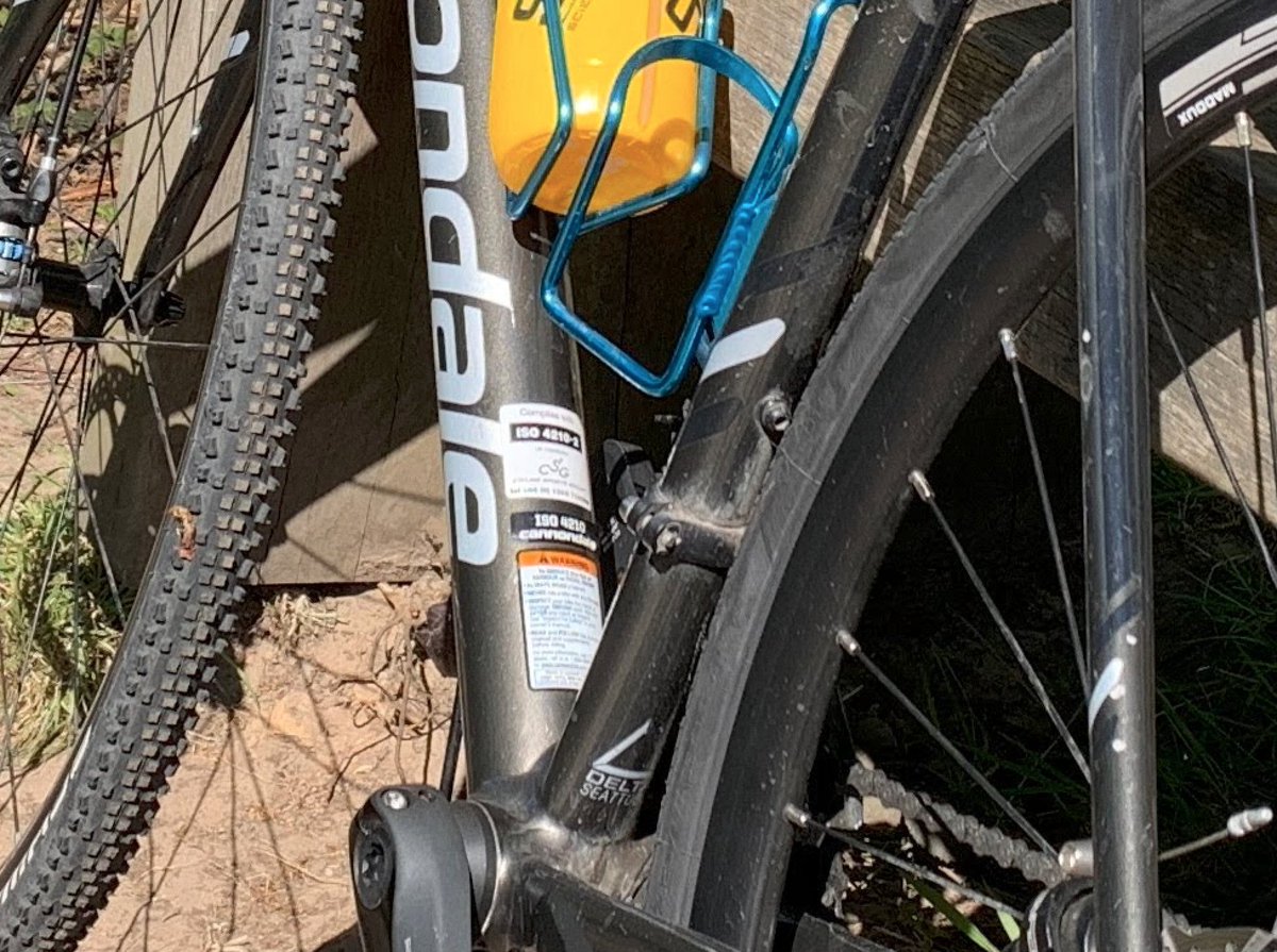 NickMacDonald's tweet photo. @StolenRide Stolen my beautiful Grey Cannondale CAAD X 58cm - 7th/8th Feb night on the canal tow path by Birkdale House E14 7QB. Blue bottle holders, Quadlock mount. Directly under CCTV cameras - totally gutted. If anyone sees anything out there I'd really appreciate a msg. 🙏 https://t.co/JKmqRVE0dV