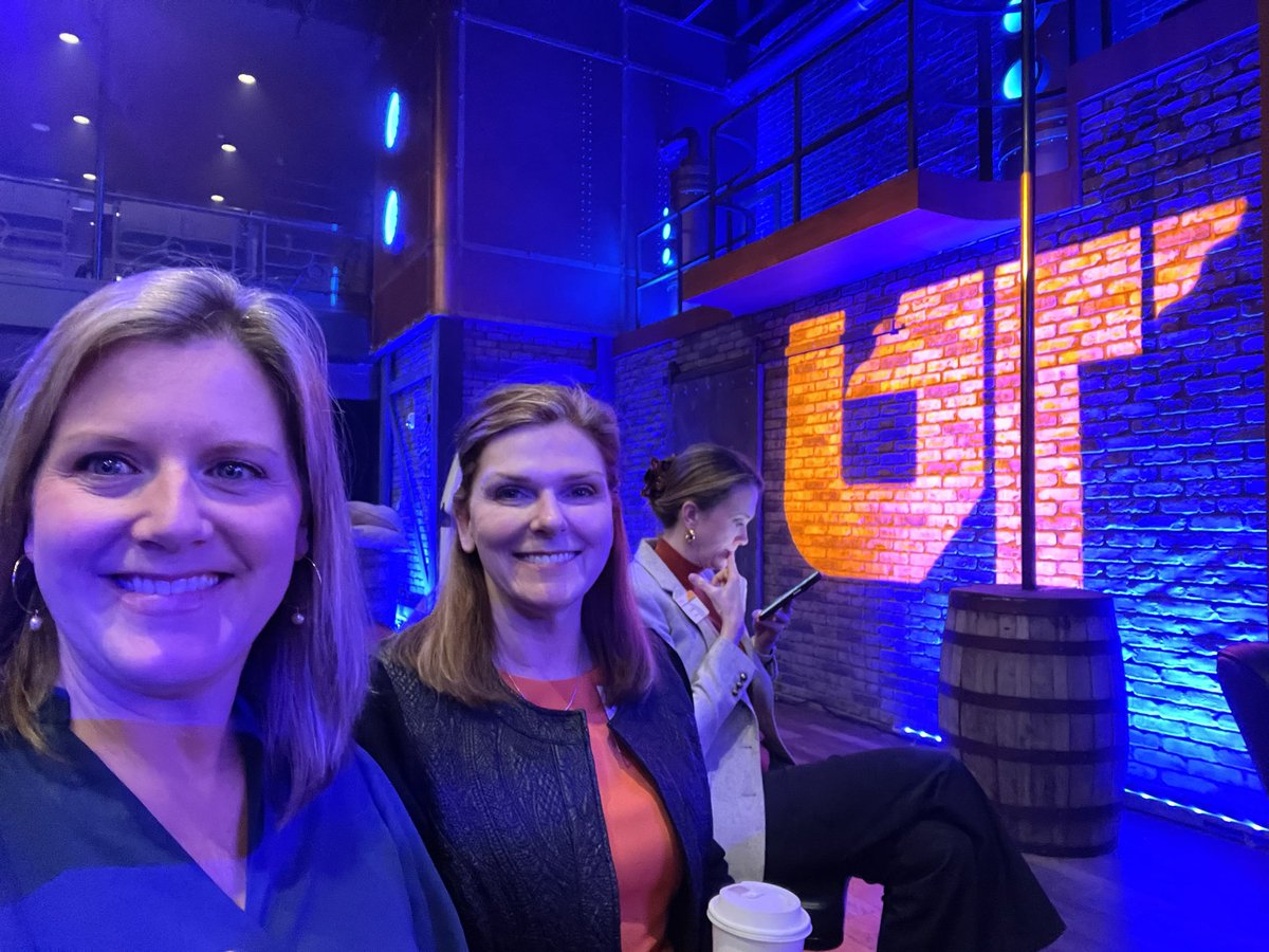 sjsrhoads's tweet photo. At the State of The University of Tennessee address in Nashville. #everywhereyoulookut @UTHSCnursing @kpnellis https://t.co/7VrvRw7NsI