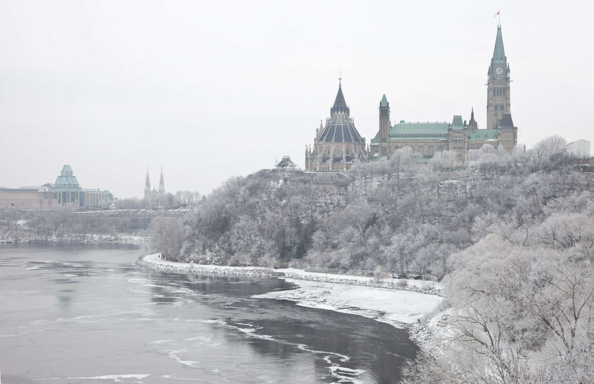 What makes a capital city beautiful in your eyes?

Our next #UrbanLab will discuss the vision and planning of capital cities and how they are an inspiration to their country. 

✨ Meet others interested in learning about what makes for great cities.