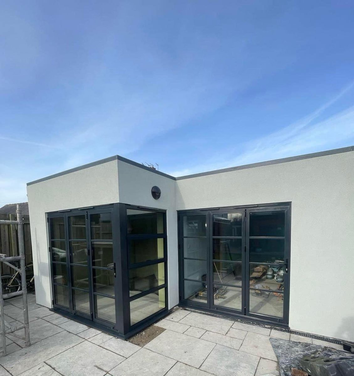 Vista Frames Hull Ltd tweet media