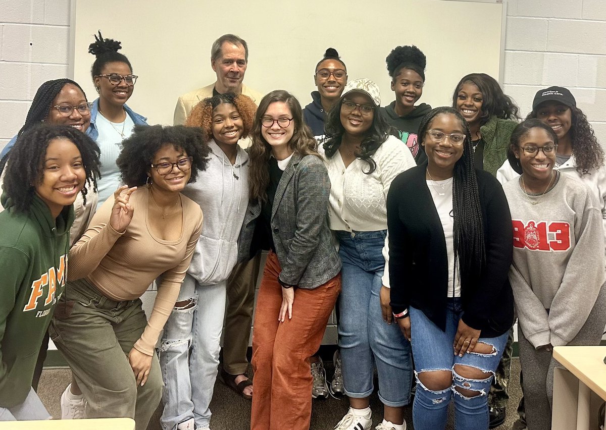 No better way to start the day than speaking to FAMU Journalism students about being a City Commissioner and how they can get involved! Thank y’all for having me. Go rattlers 🧡💚