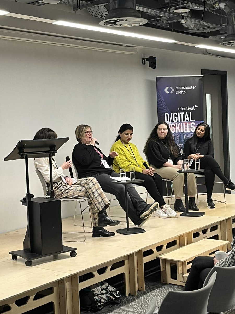 Digital Her Day continues with our panel led by today’s sponsor @globallogicUK_I. Paige Dawson (@globallogicUK_I) chairs alongside Lisa Matthews (@Nexer_Digital), Monalisa Mathur (@globallogicUK_I), Jenni Foster (@AutoTraderLife) and Zahraa Murtaza (GFT). #MDSkillsFest