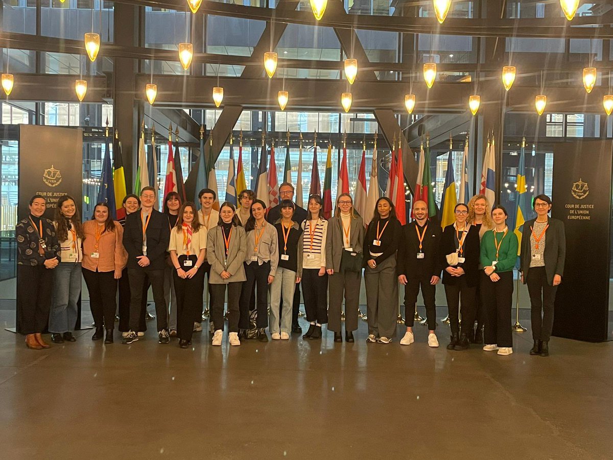 Elsa Bernard (@_elsabernard) on Twitter photo Merci #CJUE pour l’excellent accueil aujourd’hui. La visite des institutions européennes avec le Master2 Droit de l’UE <a href="/univ_lille/">Université de Lille</a> <a href="/FSJPS_Ulille/">FSJPS Ulille</a> se poursuit à Bruxelles demain! Merci #CJUE pour l’excellent accueil aujourd’hui. La visite des institutions européennes avec le Master2 Droit de l’UE <a href="/univ_lille/">Université de Lille</a> <a href="/FSJPS_Ulille/">FSJPS Ulille</a> se poursuit à Bruxelles demain!