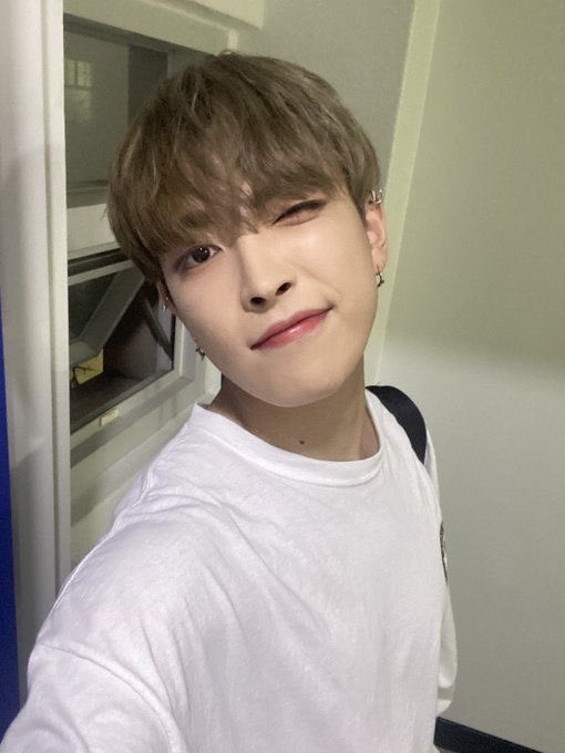 hcngkitten's tweet photo. guys.. https://t.co/O67AP0uscD