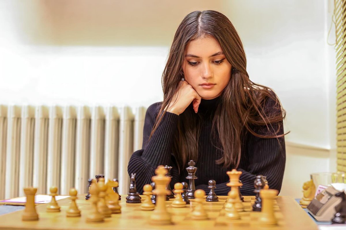 Back behind the board again🤞🏻 playing a classical tournament at my local chess club #chess 📸: Harry Gielen