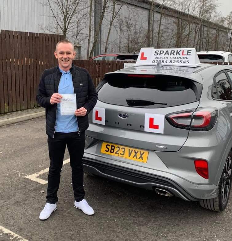 🚨Clean Sheet Alert🚨 

Congratulations to Tony who easily passed his driving test today with Zero driver errors at Paisley Test Centre. 

Tony learned to drive with the help of Paul Kenny, who can be contacted directly on 07398 513236 to book in for lessons. 

#teamsparkle
