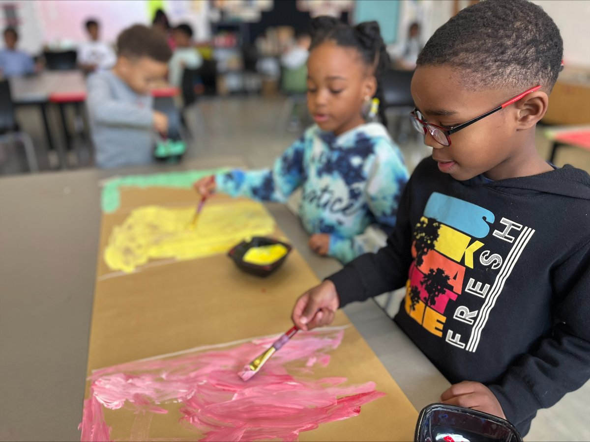 Artists at work! Our young artists were busy today with art inspired by Alma Thomas. Alma was the first black woman to have her art installed at the White House (among other honors). #blackhistorymonth #morecelebrating #oneteamonedreamele