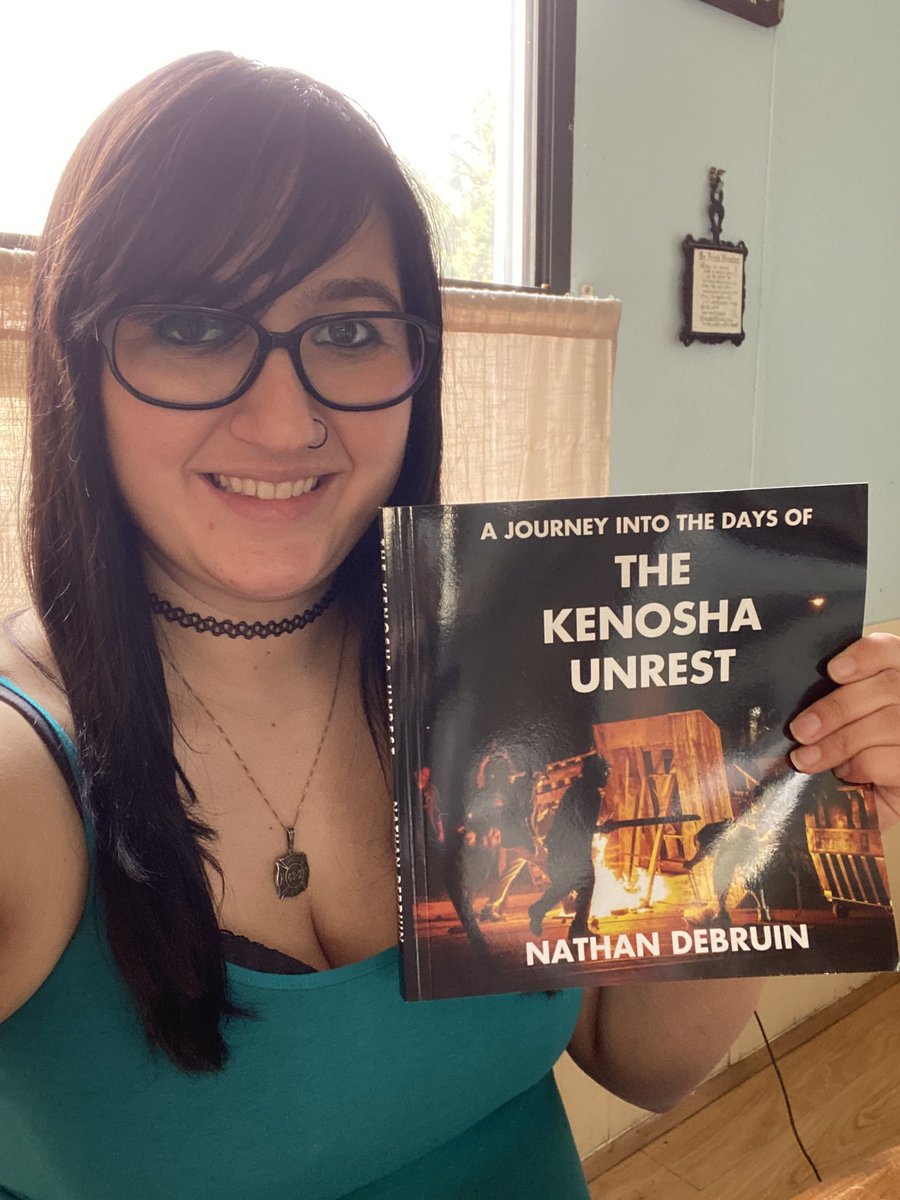 ConservativeGG3's tweet photo. Connor and I just want to tell y’all to support our friend, Nate! 😃🇺🇸📖📸❤️

These are pictures he personally took during the Kenosha unrests, many were not shown during the Rittenhouse trial! 

#Book #PhotoChad #KyleRittenhouse @photosbynated https://t.co/JCzza2fvsW
