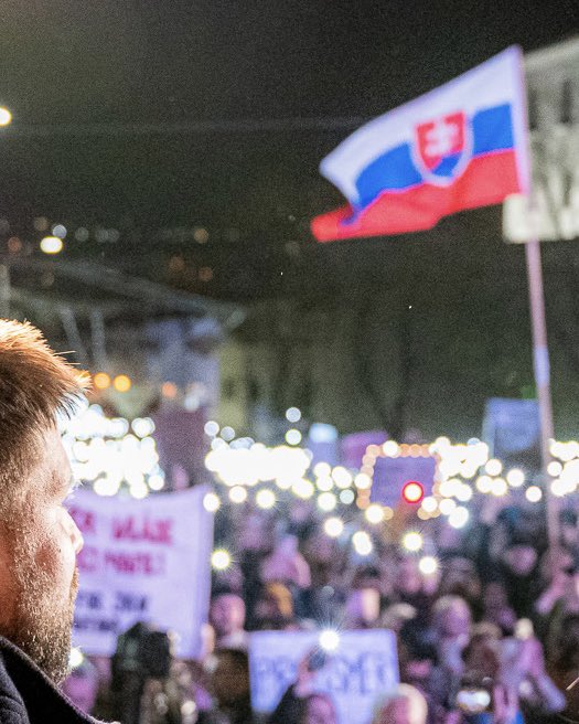 Tak si to schválili. Napriek všetkému. Napriek ľuďom na námestiach, napriek mnohotýždňovej obštrukcii, napriek výhradám EÚ aj odborníkov, napriek hrozbe straty miliárd eur, napriek odporu vlastných voličov, aj napriek očividným hlúpostiam, ktoré v tom promafiánskom balíčku majú…