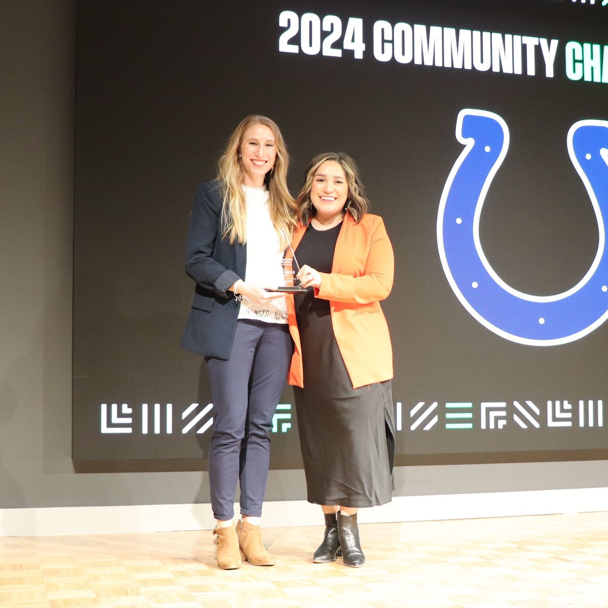 BigBroBigSisIND's tweet photo. Congratulations to @Colts for being awarded the 2024 Community Changemaker Award! ๐๏ธ Thank you @Colts for your contributions to supporting our community. ๐
#BBBSCI #DefendPotential https://t.co/Wek31ZbAG0