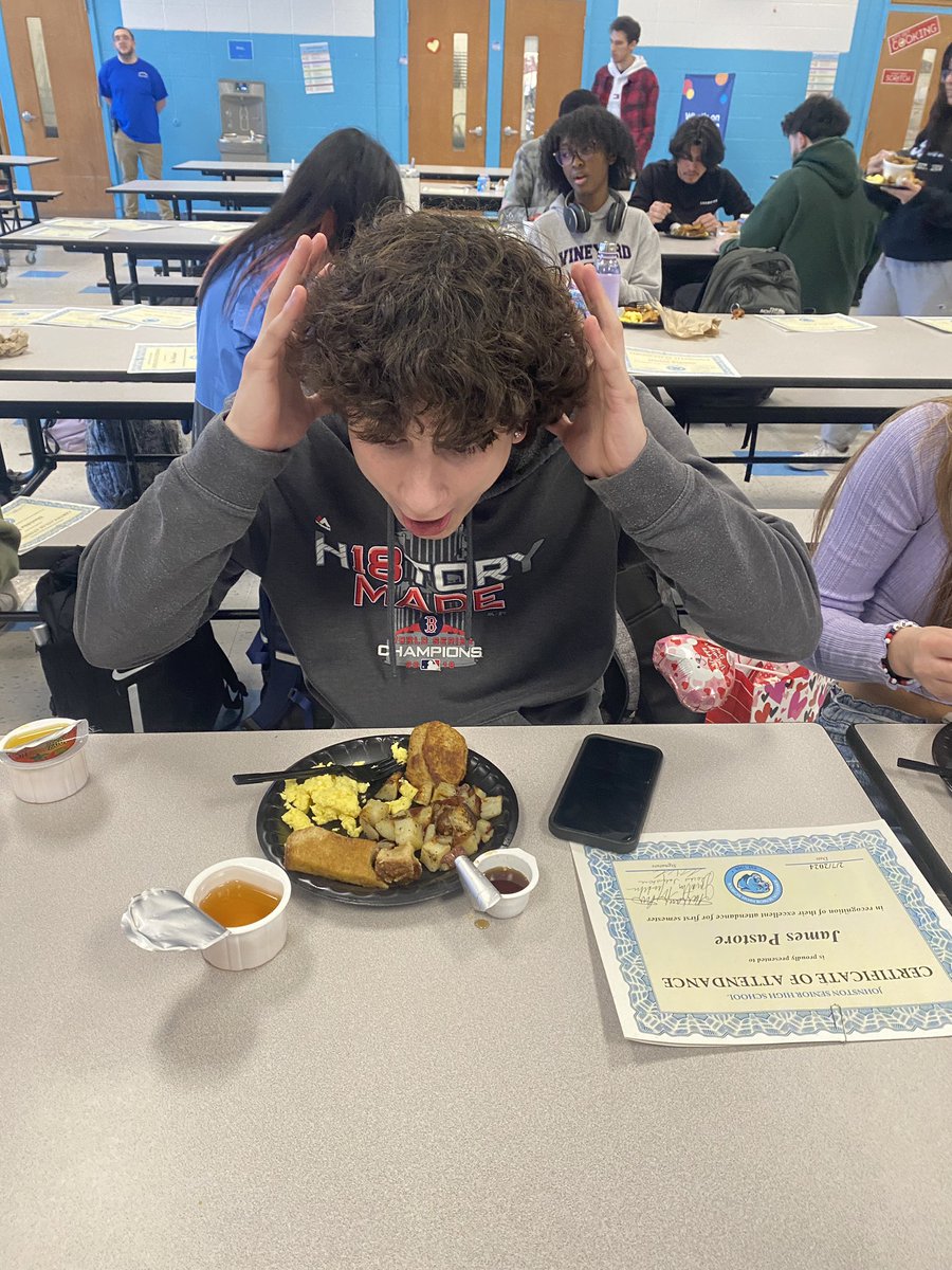 b_smith912's tweet photo. Celebration breakfast for our students who had perfect/excellent attendance for the first semester! So proud of these Panthers! @RachSal44 @Mr_Velino @EddaCarmadello https://t.co/xEjUxbsJH7