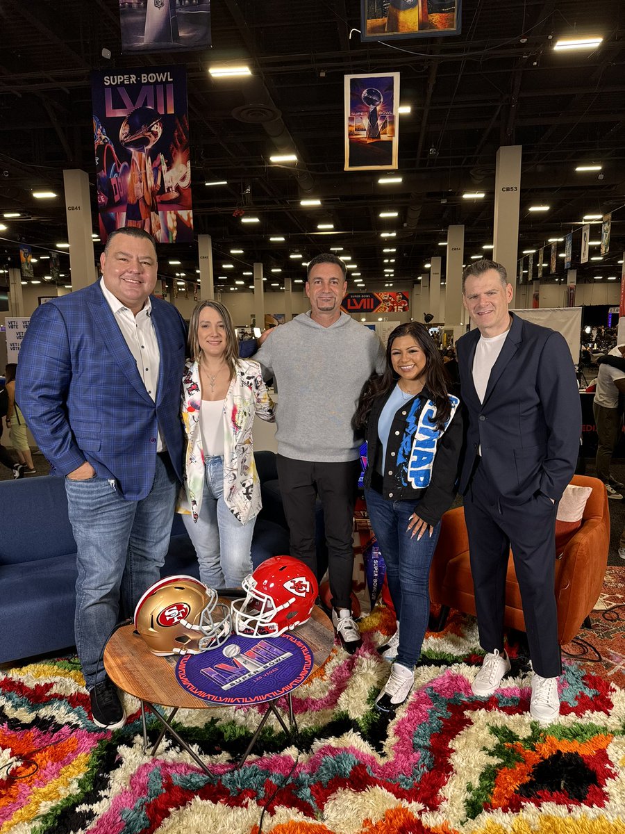 VICTOR BERMUDEZ (@vicbermudez) on Twitter photo With my <a href="/SNFonNBC/">Sunday Night Football on NBC</a> on <a href="/TelemundoSports/">Telemundo Deportes</a> crew <a href="/RolandoRCantu/">Rolando Cantú</a> <a href="/ARIANASPORTS/">Ariana Figuera</a> <a href="/Miguel_Gurwitz/">Miguel Gurwitz 🍿</a> <a href="/EHernandezTV/">Elisa Hernandez</a> at #SuperBowlLVIII With my <a href="/SNFonNBC/">Sunday Night Football on NBC</a> on <a href="/TelemundoSports/">Telemundo Deportes</a> crew <a href="/RolandoRCantu/">Rolando Cantú</a> <a href="/ARIANASPORTS/">Ariana Figuera</a> <a href="/Miguel_Gurwitz/">Miguel Gurwitz 🍿</a> <a href="/EHernandezTV/">Elisa Hernandez</a> at #SuperBowlLVIII