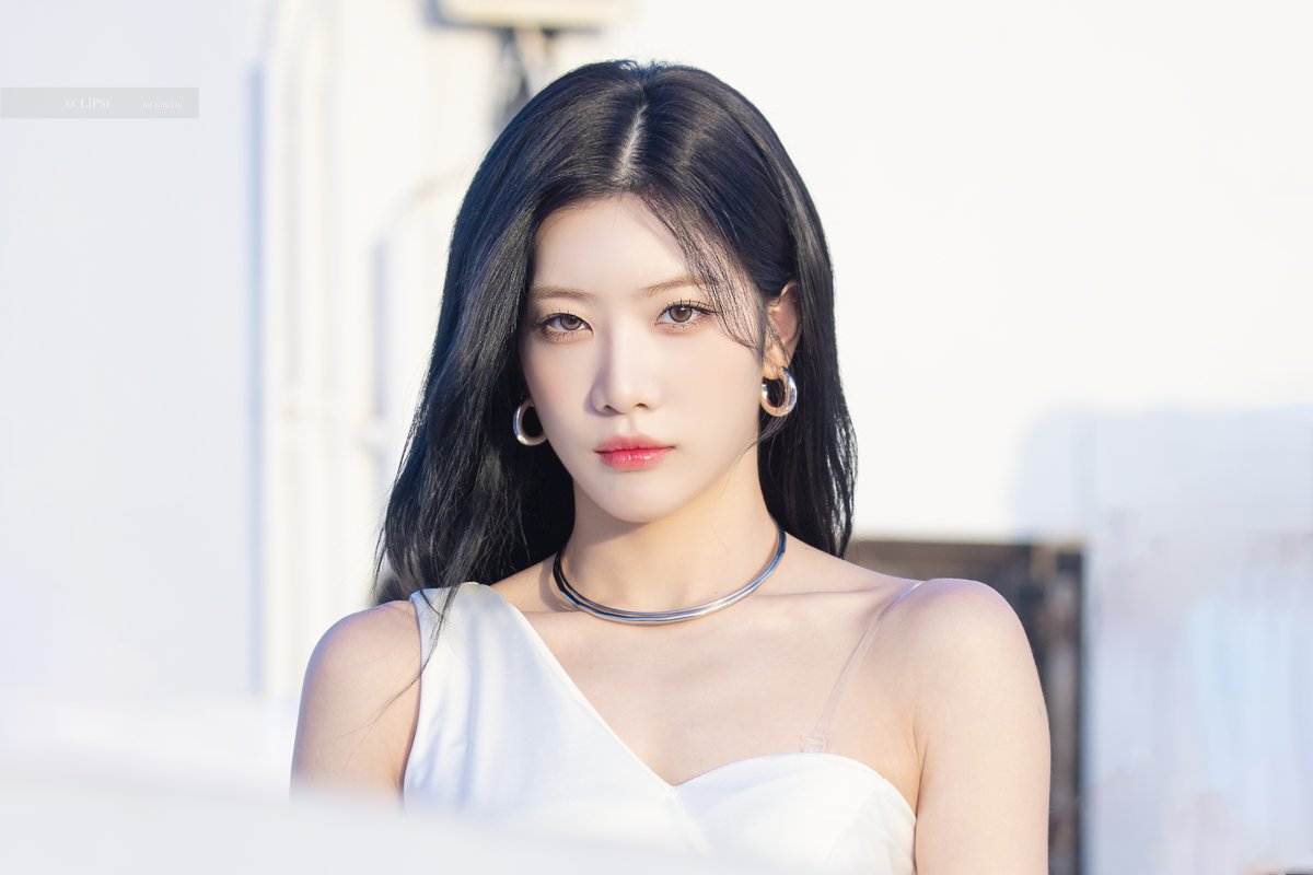 Kimlip990210_ tweet picture
