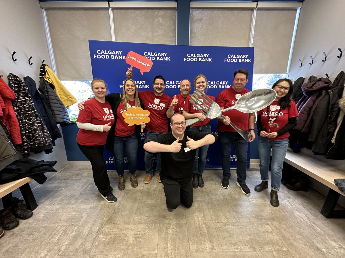 Unison50Plus's tweet photo. #UnisonCalgary We're so glad to have had the opportunity to volunteer at Calgary Food Bank today! Our team had an incredible time making a difference!
#olderadults #yyccalgary #foodbank #volunteer https://t.co/2zaFXSfnDg