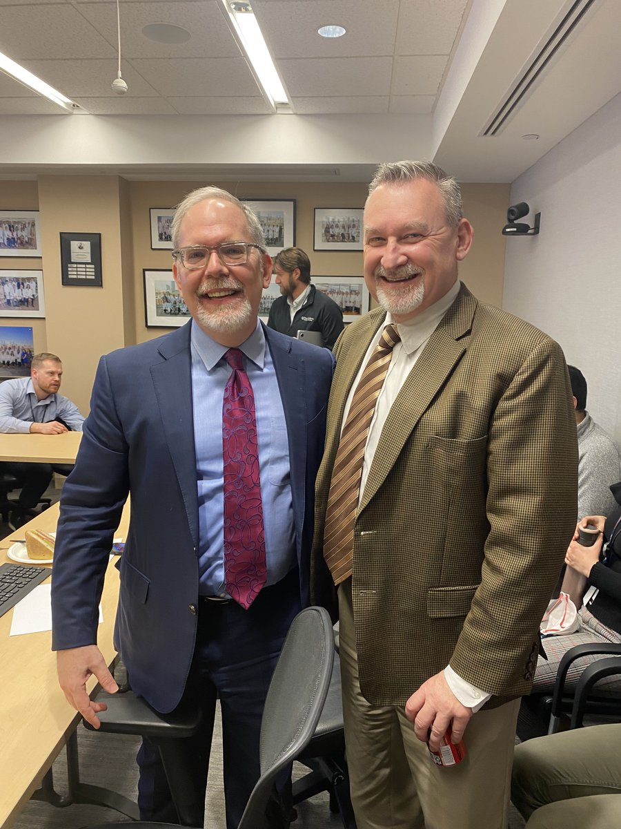 Grateful to Dr. Thomas Dilling for sharing his expertise as a visiting professor at Penn RadOnc. Your time and insights are truly appreciated. ☢️#radiation, #radiotherapy, #radiationtherapy, #radiationoncology, #radonc, #radiationtherapist #radiationtreatment, #cyberknife