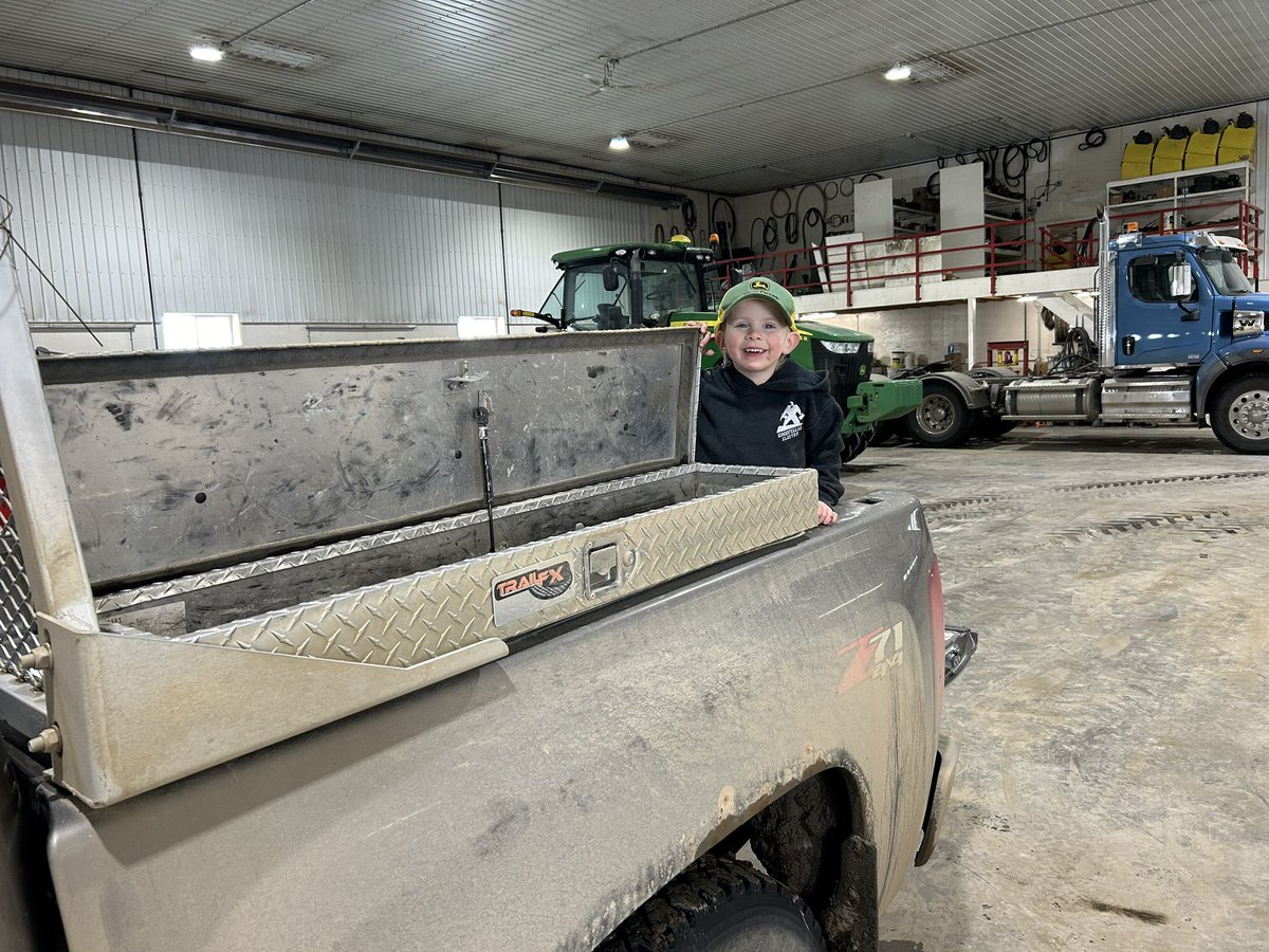 “Your toolbox is VERY dirty!” Better clean the work truck before #plant24