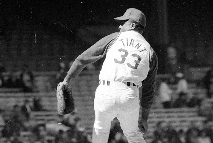 escualos's tweet photo. RT @camejocesar: @escualos Angel Padrón!!!...mi estimado gocho y héroe del juego de anoche...ya te diste cuenta al lado de quién vas a estar POR SIEMPRE EN LA HISTORIA a partir de hoy con tu #NoHitNoRun en la #SerieDelCaribe2024 ???? Eres uno de Los dos … https://t.co/ixJ34ALT6u