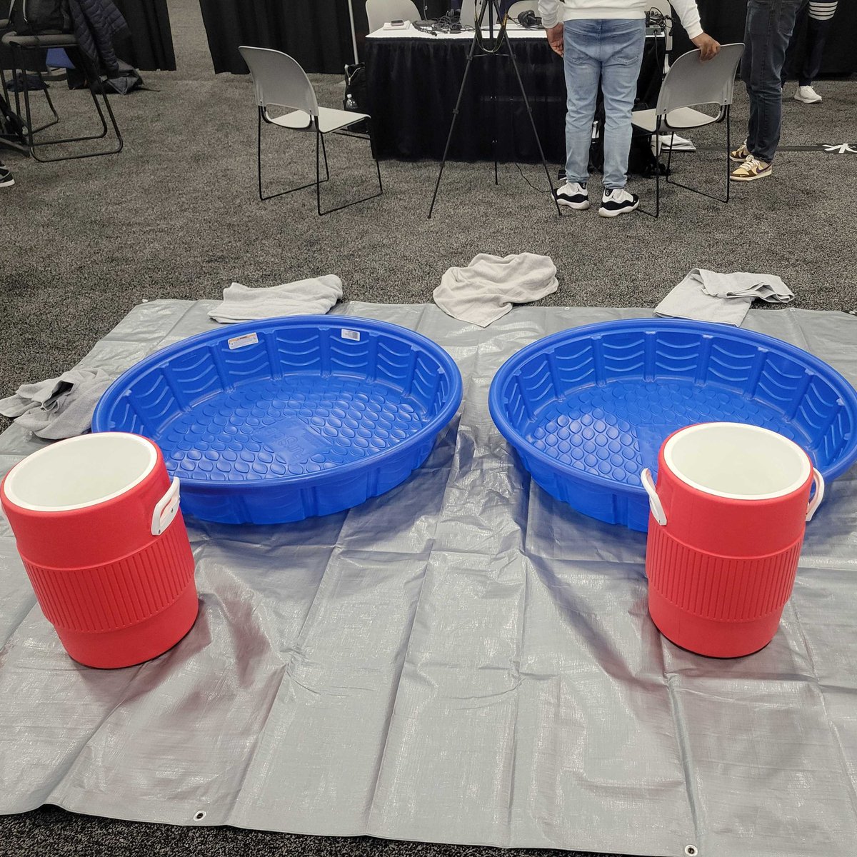 Tune in NOW

<a href="/ZachGelb/">Zach Gelb</a> and <a href="/M_Ryan02/">Matt Ryan</a> doing #icebucketchallenge LIVE from #radiorow !!!

youtube.com/live/65OsG07tf…