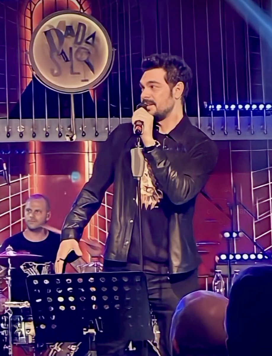 Que lindo 🥰🫶
#HalilİbrahimCeyhan