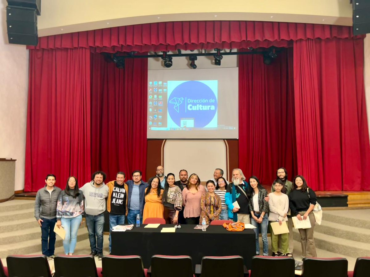 Del taller sobre Periodismo Cultural impartido en San Juan del Río #Querétaro. ¡Gracias por la invitación al colectivo Capa Roja!