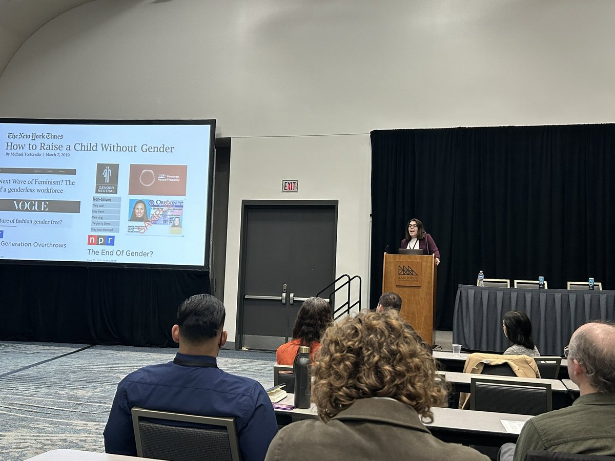 ProfJessTracy's tweet image. Loved @ashleymartin14’s early career and best paper double award talk on the primacy of gendered cognition! I’m biased but this is such cool stuff. Woot for the #ISCON pre-con at #SPSP!