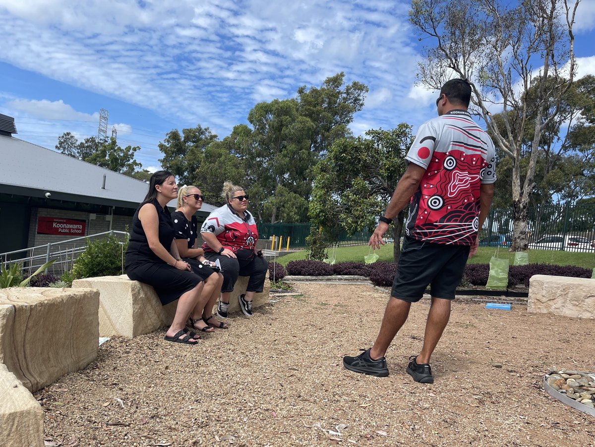 KoonawarraPs's tweet photo. Dharawal man Lee Moran, artist in residence, cultural mentor, and the best student support officer you will ever see. Each day our journey continues and our connection to Country grows stronger- thank you #proudlypublic #KPSPride https://t.co/qxg0qaSQF6