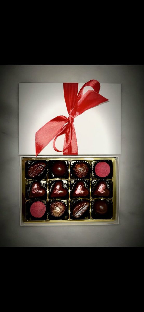 RipleyFarmersM's tweet image. So much choice from stalls making special produce or offers to buy for your Valentine on Sat!! 
Shortbread bundle @newforestshort, free sleep eye mask when you buy @SleepToniq, Ike &amp;amp; Gabe special candle gifts, Kokoh chocolates boxes &amp;amp; @GreensEden Microgreens kits