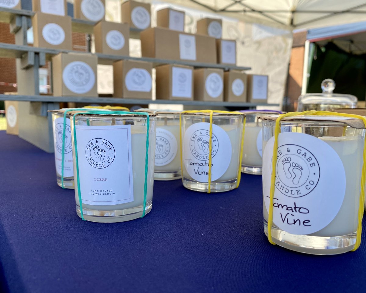 RipleyFarmersM's tweet image. So much choice from stalls making special produce or offers to buy for your Valentine on Sat!! 
Shortbread bundle @newforestshort, free sleep eye mask when you buy @SleepToniq, Ike &amp;amp; Gabe special candle gifts, Kokoh chocolates boxes &amp;amp; @GreensEden Microgreens kits