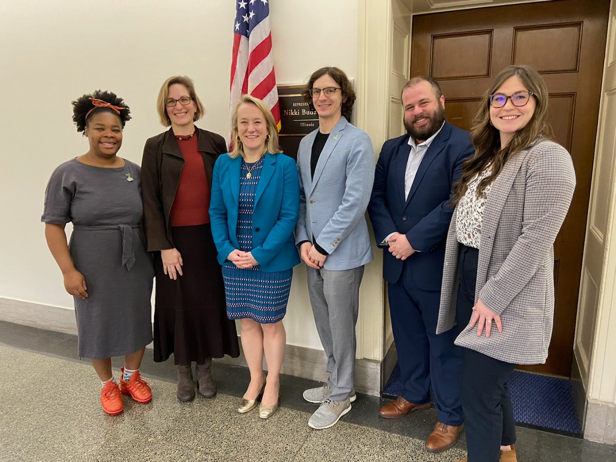 Shout-out to Alliance Member Natasha Nicholes (far left in photo) from @WeSowWeGrow for rockin' an interview from Capitol Hill with @WBEZ last week during the Farm Bill Fly-In. Check it out: one.npr.org/?sharedMediaId…