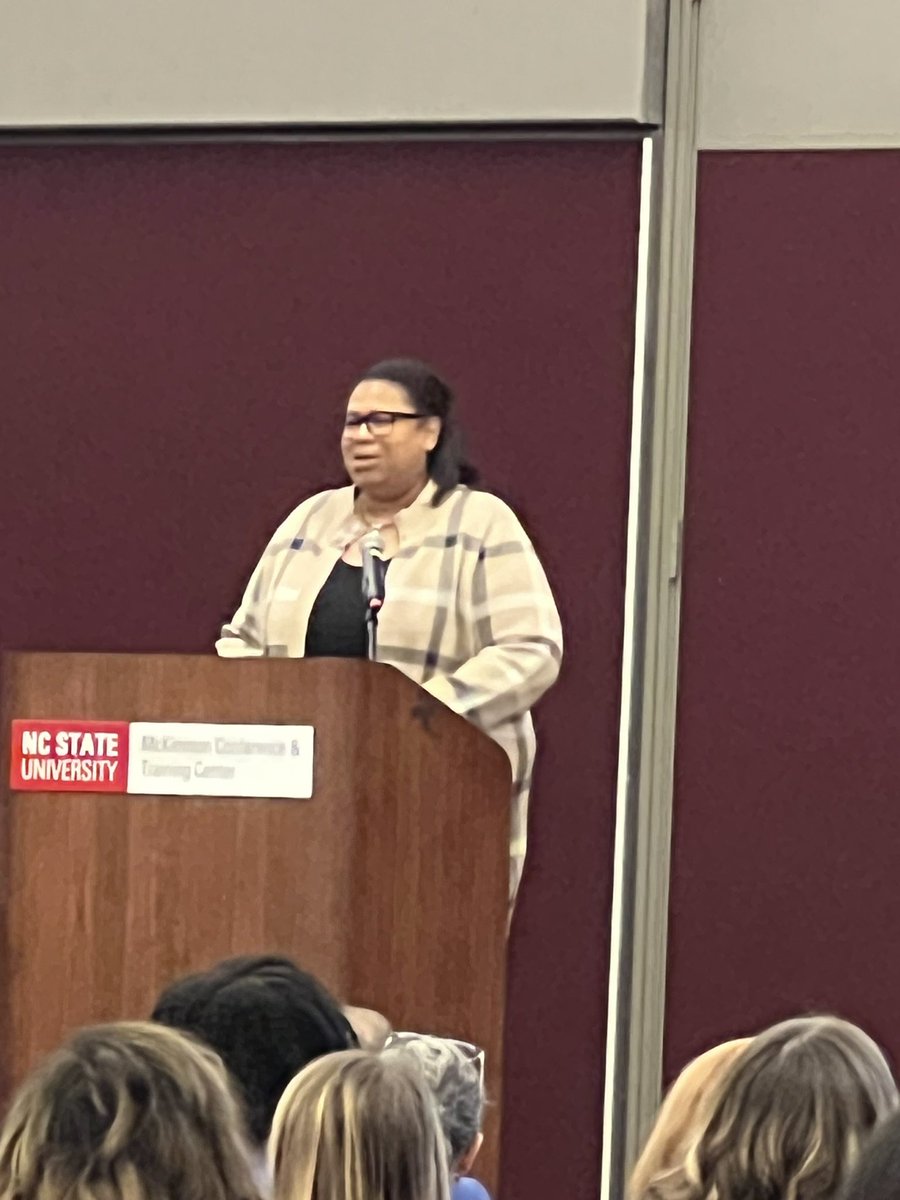 Laura Privette tweet media