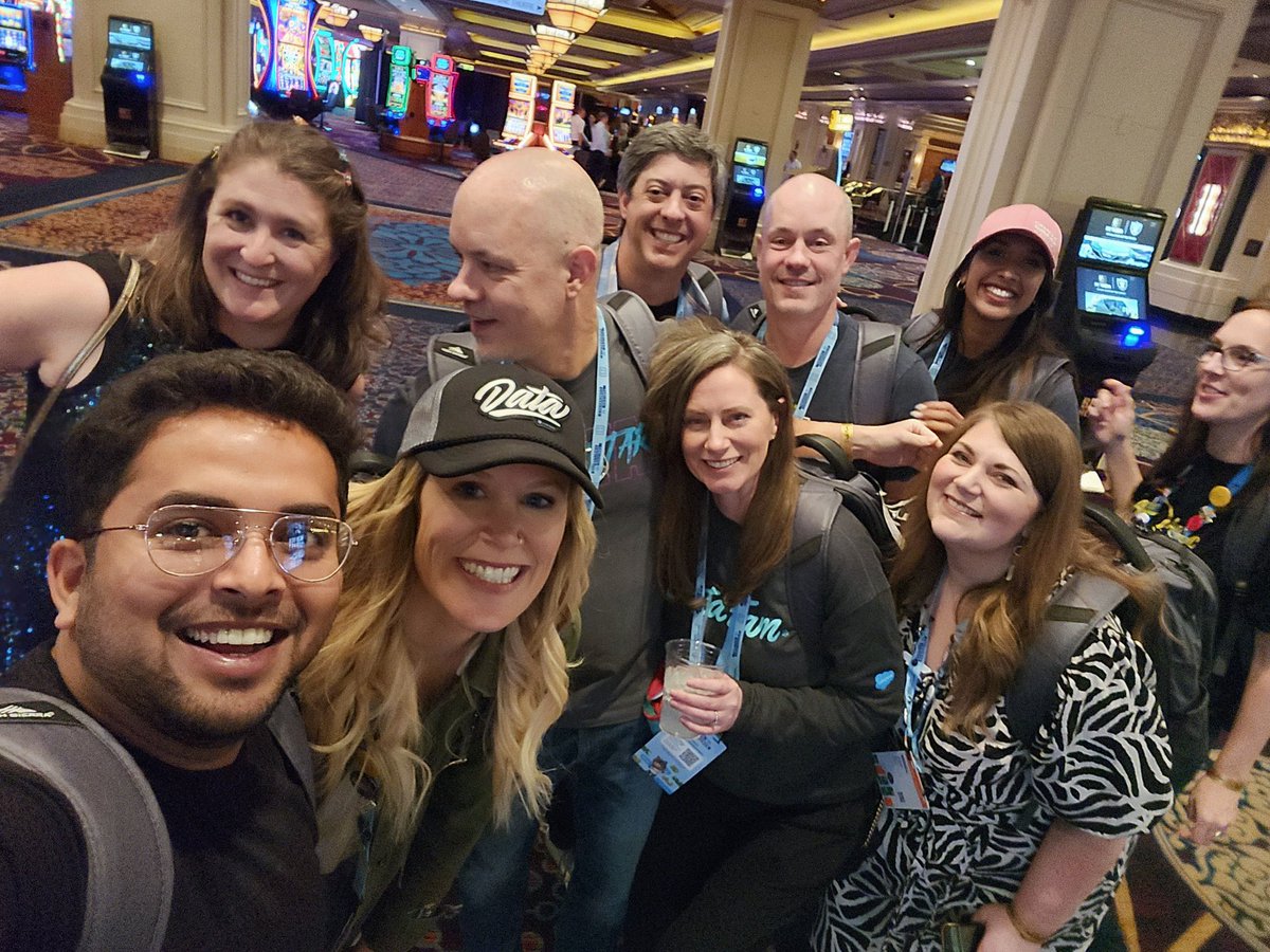 FlerlageKev's tweet image. Who’s getting excited about the @tableau conference??????  In my excitement, I’m sharing some photos from last year and hope you will share too!