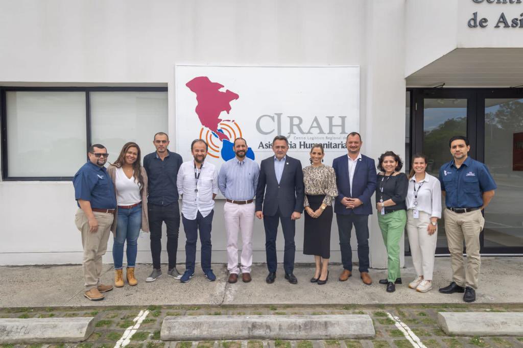 SimonMissiri's tweet photo. In Panama: important discussions with H.E. Roger Tejada Minister of Government on strengthening and expanding Panama Humanitarian Hub and partnership with @ifrc  Global hub concept initially born in Panama is now implemented by IFRC around the world. @IFRC_es https://t.co/UdUE6kTLo4