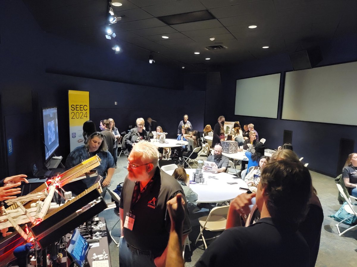 ISS_Mimic's tweet image. ISS Mimic session at #SEEC2024 has begun! But don&apos;t worry if you didn&apos;t sign up - we will be in the Food Lab afterwards for the rest of the day so you can come learn about ISS Mimic! #STEM #RaspPi #Arduino #Space #ISS