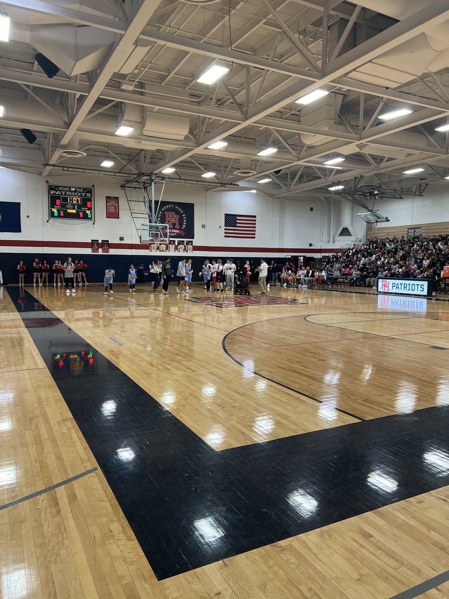 We love our all-stars! Shoutout to all of our <a href="/PatriotsPhhs/">Patrick Henry HS</a> and <a href="/hhshawks03/">Hanover High School</a> players for a great all-star game! 🏀
