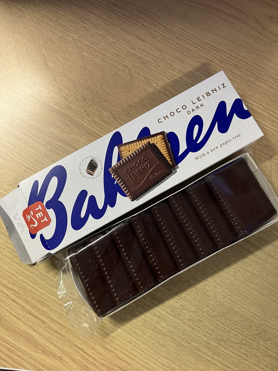 Simon English tweet media