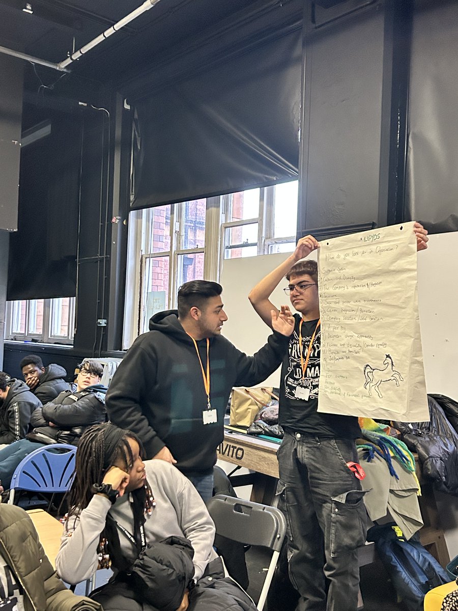 WorkReadyTMC's tweet image. Our Foundation to T level Business and IT students had a #tlevelthursday event with @LBGplc this morning as a part of #NAW  After learning about the placement offer and student experiences, students participated in a #DEI hackathon focusing on benefits at work!👏