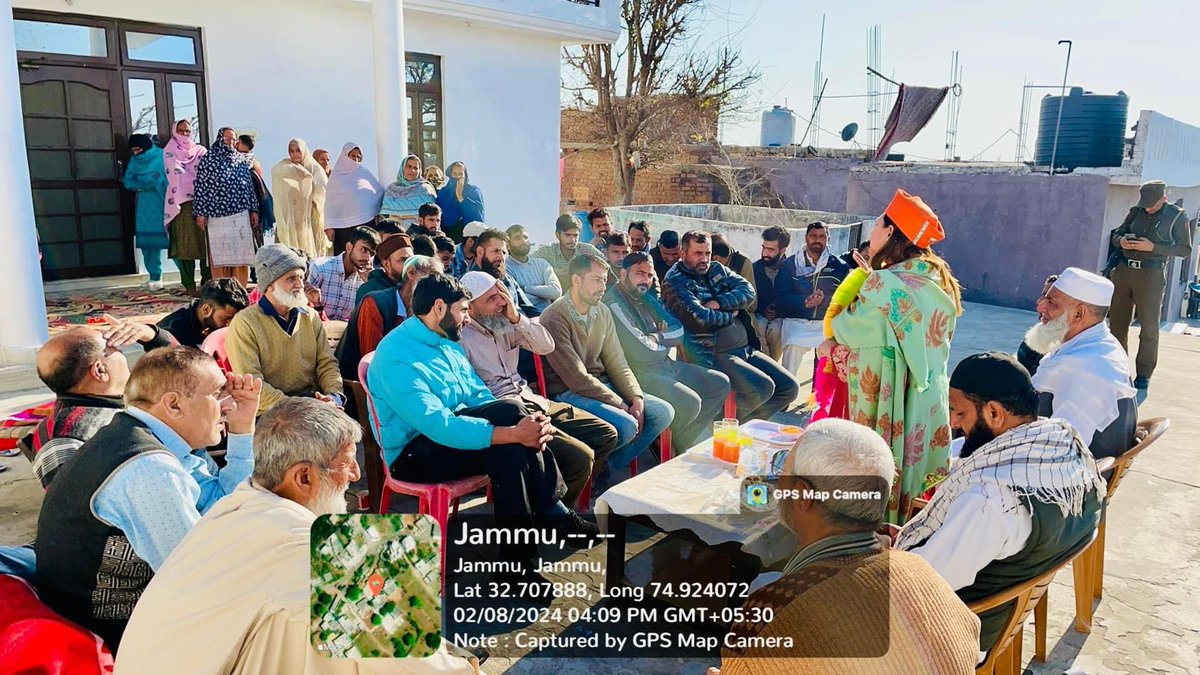 RekhaMAHAJAN7's tweet photo. #BoothJanSamvad ,
Interacted with the residents of the booth, number 54 during #GaonChaloAbhiyan
in bhatindi area of district Jammu South..
@RavinderRaina @ashokgehlot51 @tarunchughbjp @ashishsood_bjp @blsanthosh @JPNadda @AmitShah @BJP4JnK @BJP4India @BJPMahilaMorcha https://t.co/CdCkHqojU2