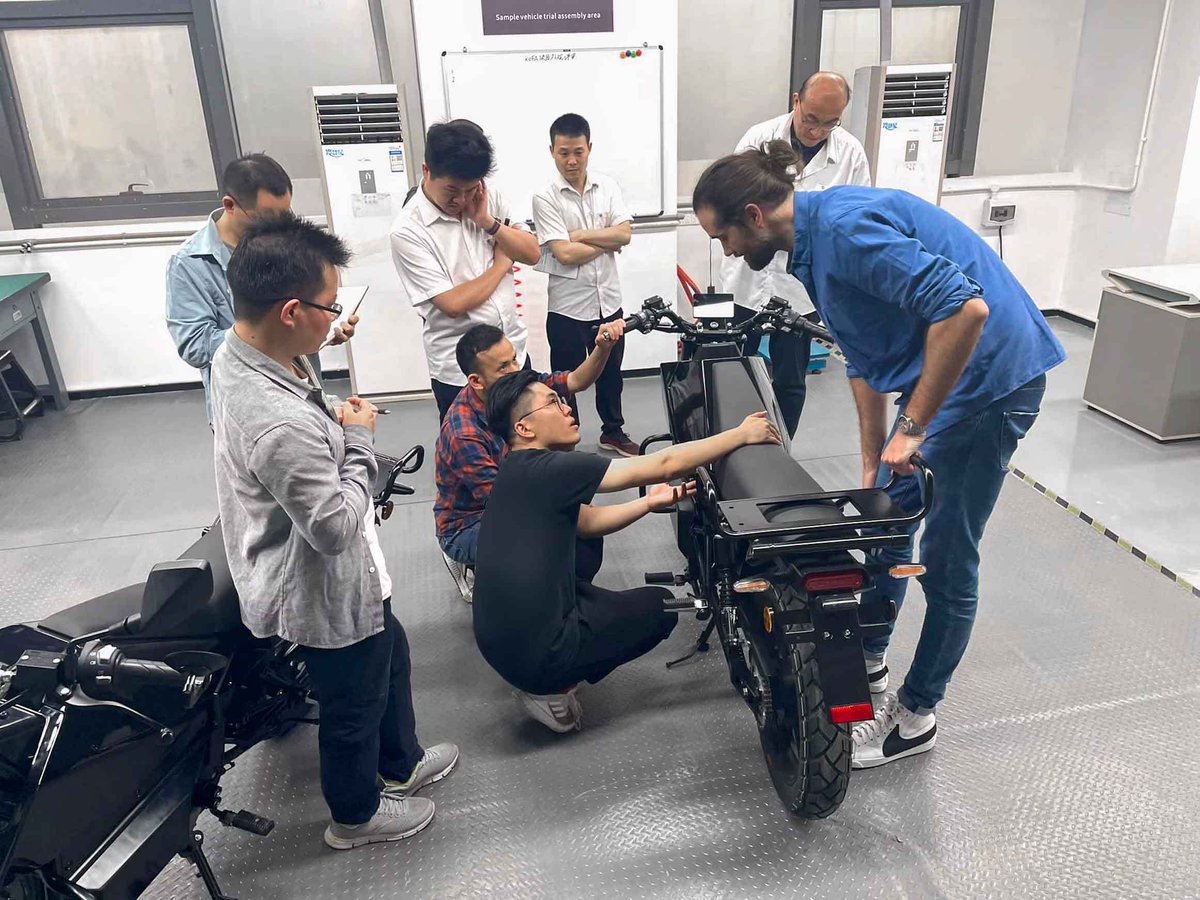 WeAreKofa's tweet photo. 🛵✨ #TAILGJidi, co-designed with #gigworkers. Every stage of the design process was collaborative with those who would be using the products most. Powered by #Kore2 IoT, it's your fleet's smart partner, providing both mobility and insights. 🚀📊
#TAILGJidi #PoweredbyKofa https://t.co/4oXeOmlszK