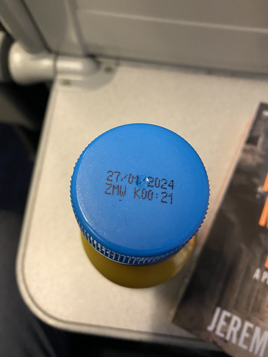 DarrylCornelius's tweet photo. Hey @McDonaldsUK ! Was sold this out of date orange juice as part of my breakfast meal at Waterloo this morning. Poor show! https://t.co/nmxoHCX1HT