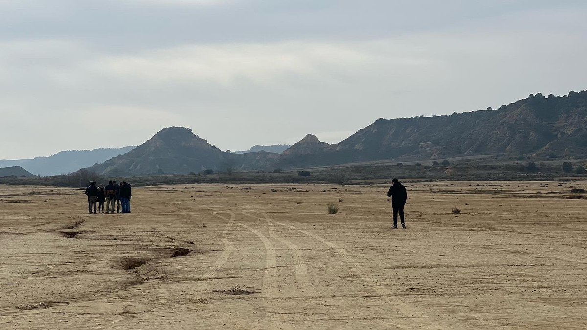 AragonFilmCom's tweet photo. #allyouneedisaragon 
#techrecce #scout para nuevo proyecto en #monegros 
Es una de las localizaciones desérticas más funcional
Hay viabilidad para montajes de decorados 
¿La conoces? 👉oficina@aragonfilmcommission.es
#locationlocationlocation #locationscouting #locationmanagers https://t.co/kOGWw7lN39