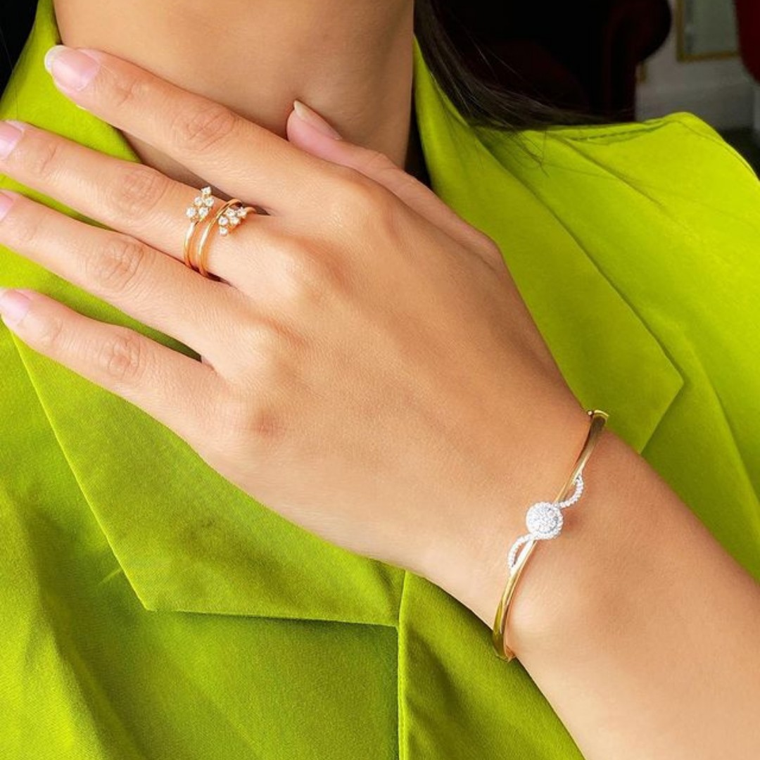 Discover how our diamonds, created with cutting-edge technology, offer an eco-friendly alternative to traditional mining while maintaining the same physical, chemical, and optical properties as mined diamonds.